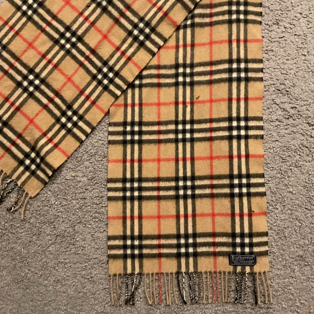 Burberry Vintage 100% Cashmere Nova Check Plaid Fringe Dress Scarf Wrap
